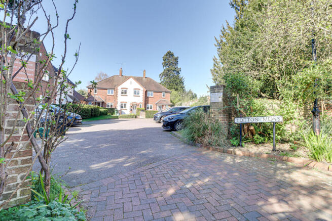 Totton Mews Entrance