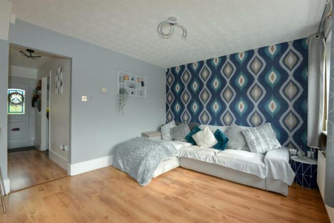Living Room 2.jpg