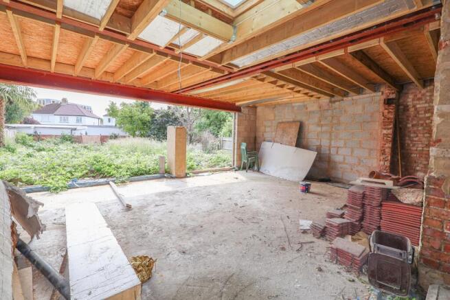 58 Ladywood Road, Surbiton, KT6 7PD
