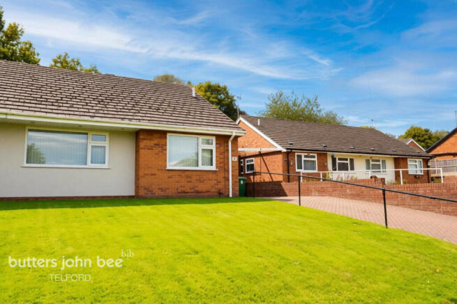 Johnstone Close, Telford photo 2