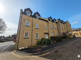 18, Louise Rayner Place, Chippenham SN15 3BU