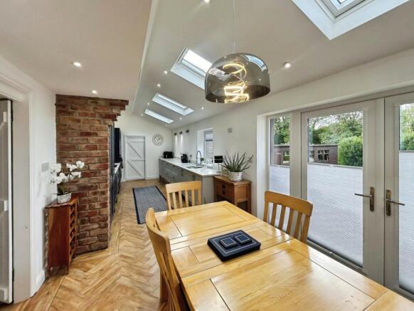 pbox-dining_room-345614.jpeg