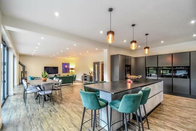Kitchen 4 (use).jpg
