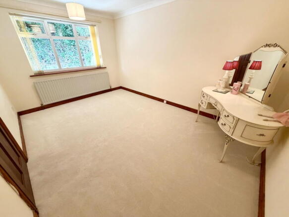3 bed Detached Bungalow for sale Image 4
