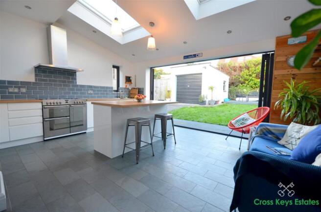 Kitchen/Breakfast Room