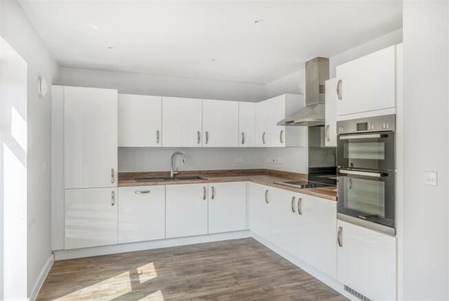 26 George Parish Road, Banbury-8.jpg