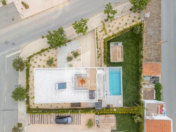 Elegant Contemporary Villa with rooftop in Santa Bárbara de Nexe, Faro