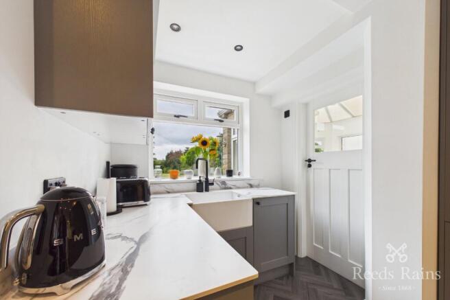 3 bed Detached for sale Image 9