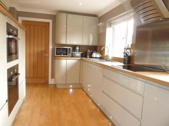 Kitchen 2