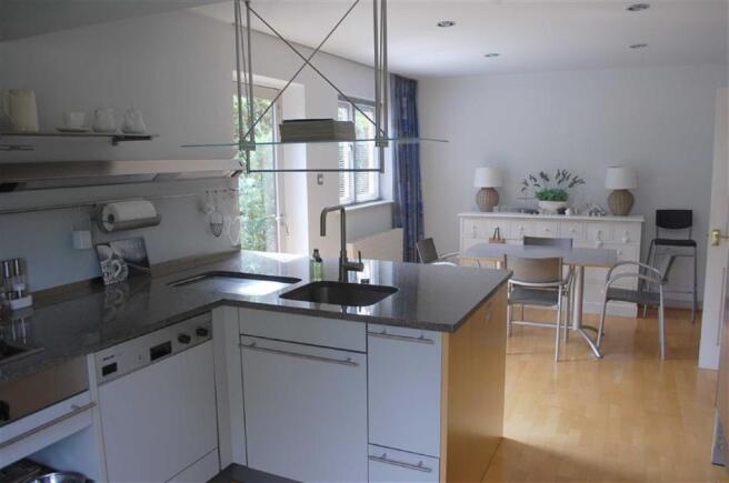 BREAKFAST KITCHEN