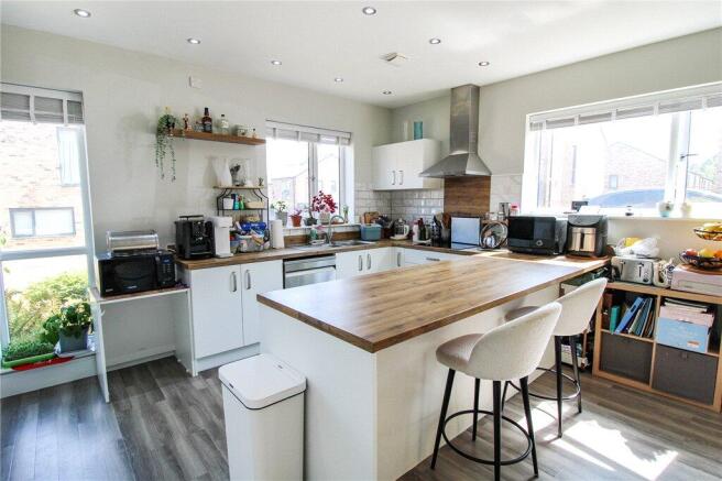 3 bed Detached for sale Image 4