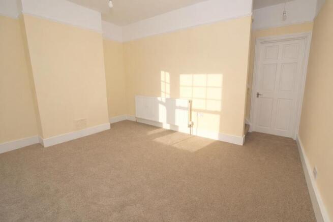 lounge b.jpg