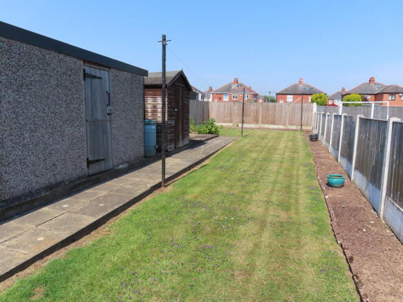 3 bed Semi-Detached for sale Image 4
