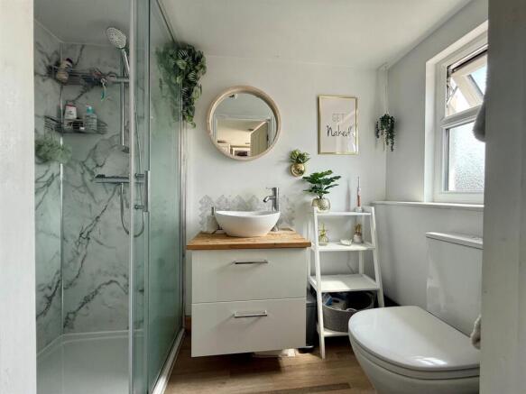 2 bed Terraced for sale Image 6