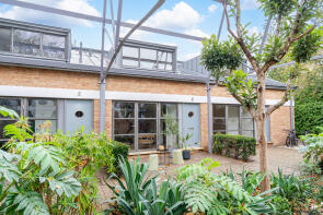 1, Ovanna Mews, Buckingham Road, Hackney, London N1 4EY