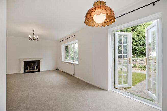 4 bed House for sale Image 7