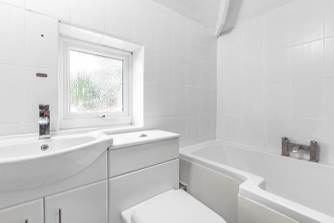 3 bed Semi-Detached for sale Image 8