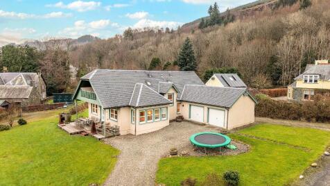 The New House, Manse Lane, St Fillans, PH6 2NF