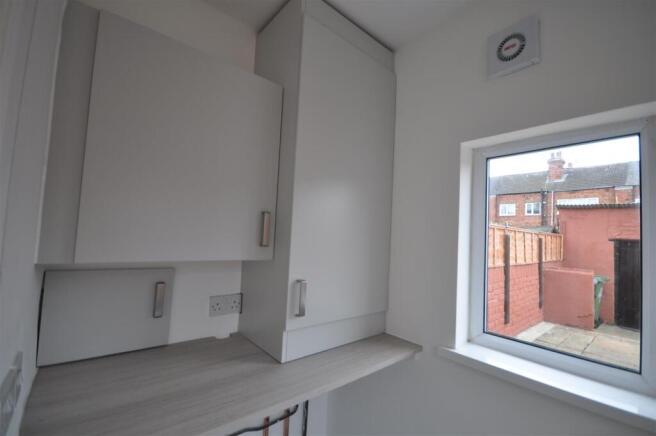 3 bed Terraced to rent Image 10