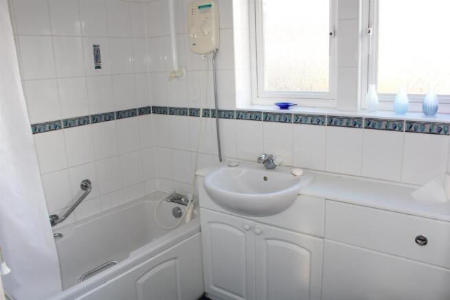 Bathroom.JPG