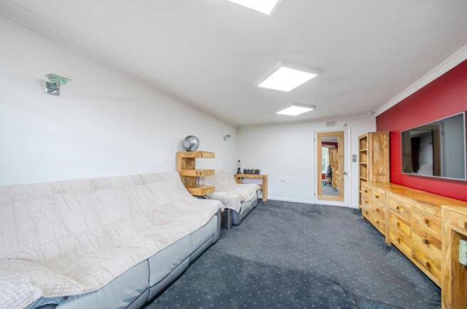2 bed Detached for sale Image 4