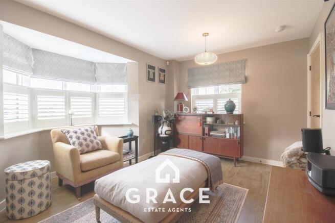 Living Room 3.jpg