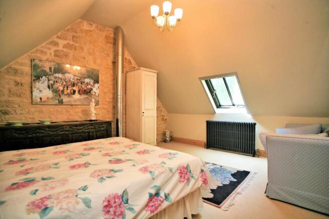Guest bedroom