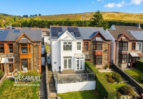 Brithweunydd Road, Tonypandy, Rhondda Cynon Taf, CF40 2UF