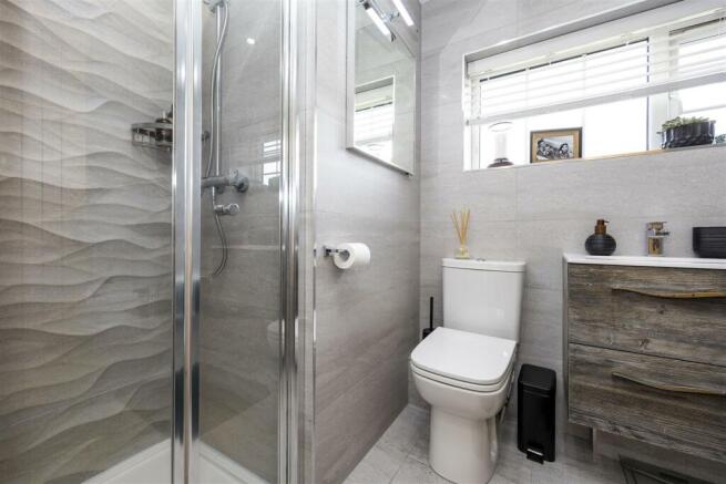 33_CLADDENS_PLACE_LENZIE_035.JPG