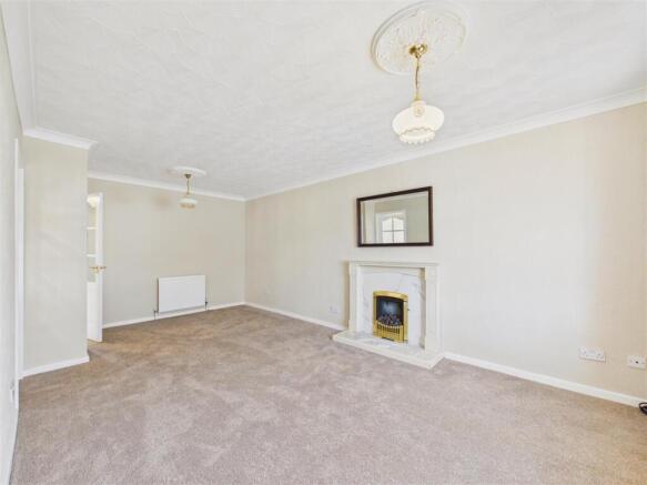 2 bed Semi-Detached Bungalow for sale Image 4