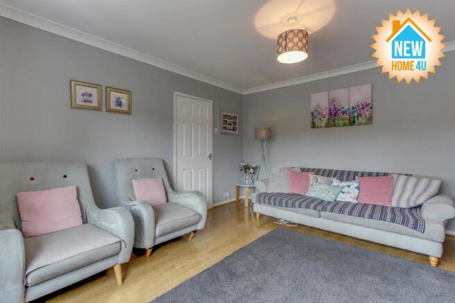 LOUNGE:
