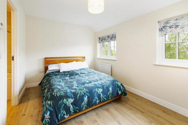 2 bed Terraced for sale Image 8