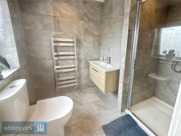 4 bed Detached for sale Image 6