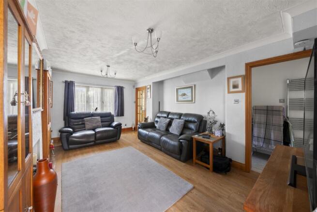 Nelson Close, Uxbridge photo 2
