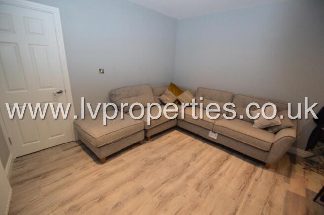 7 bed Terraced to rent Image 12