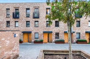 14, Oriental Square, London NW9 0FR