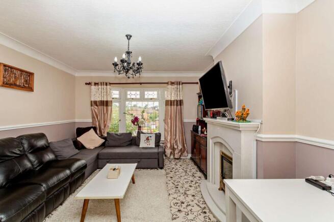 3 bed Semi-Detached for sale Image 4