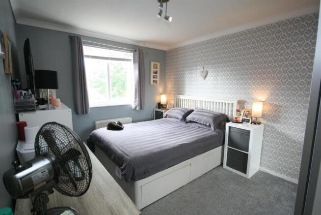 Master Bedroom.JPG