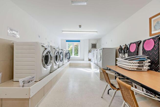2 bed Retirement Property for sale Image 5