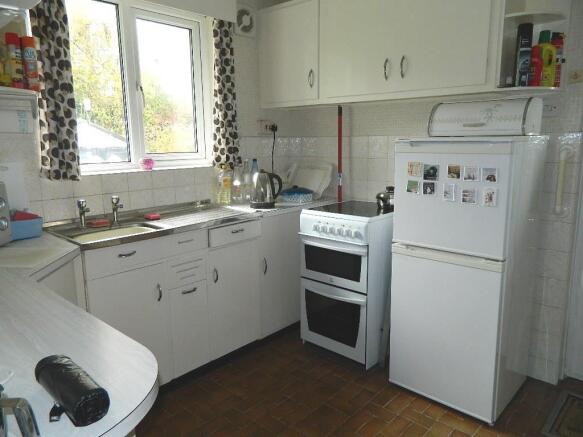 KITCHEN: