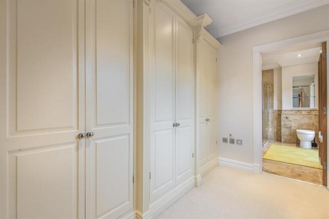 DRESSING ROOM 