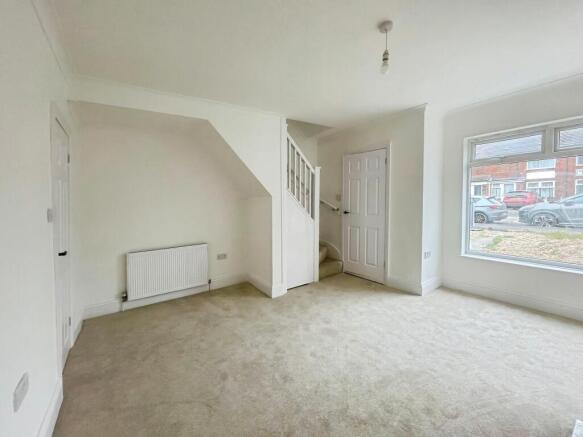2 bed Terraced to rent Image 4