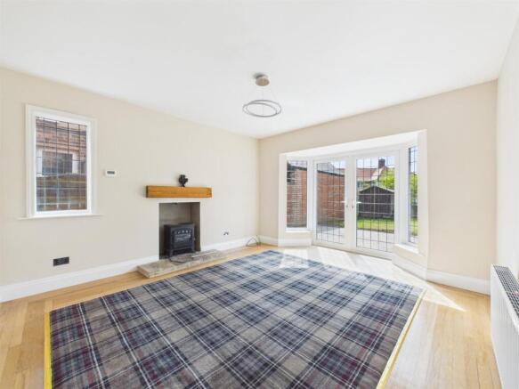3 bed Detached for sale Image 4
