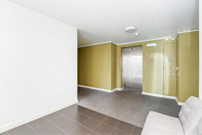 1 bed Apartment to rent Image 12