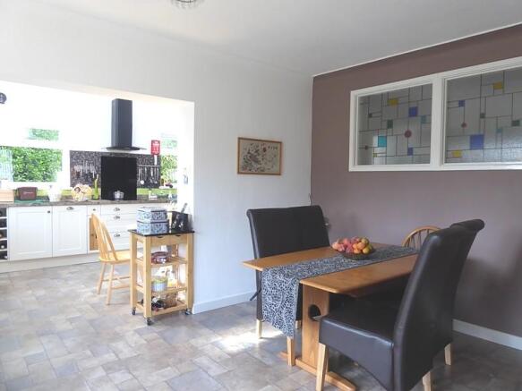 Breakfast Room 