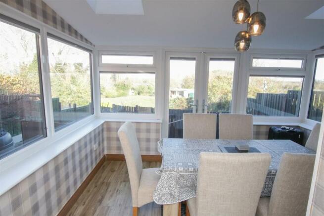 GARDEN ROOM/ INFORMAL LIVING ROOM