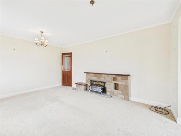 2 bed Detached Bungalow for sale Image 4