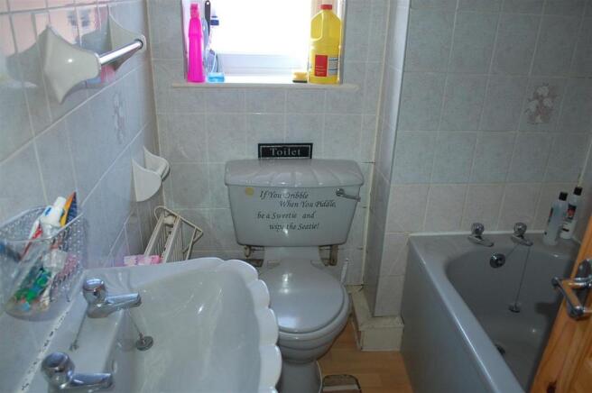 Family Bathroom 