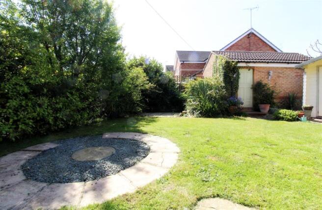 1997_McIntosh Drive.