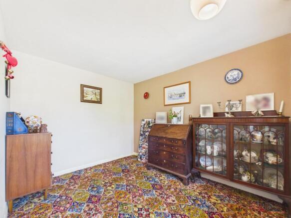 4 bed Detached Bungalow for sale Image 12